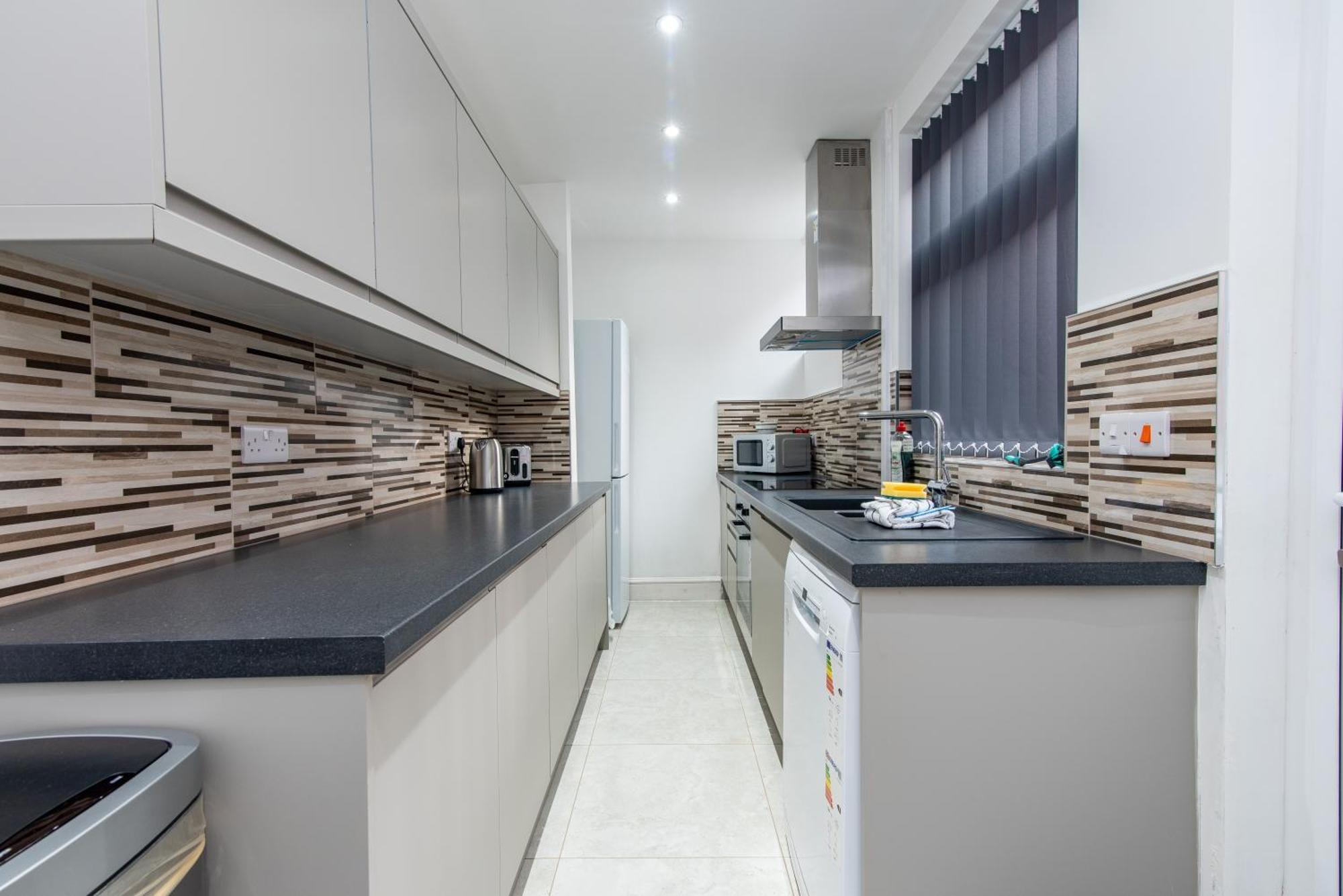 2 Bedroom House In The Heart Of Leicester Exterior photo